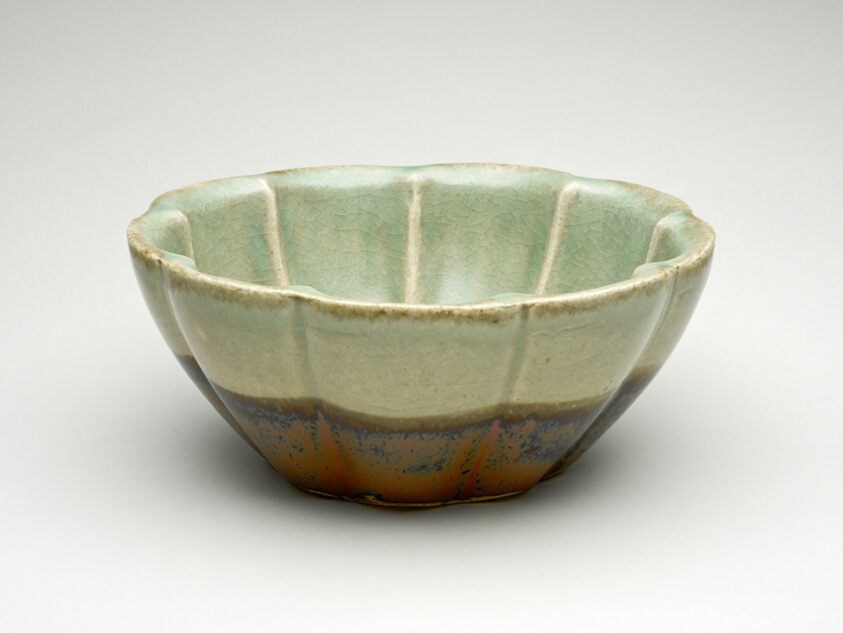 Melon-Shaped Celadon Bowl (seiji uri-bachi)