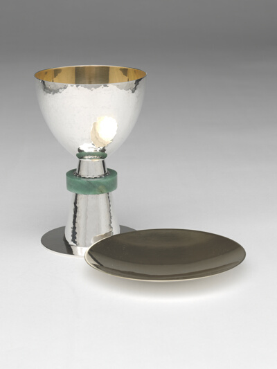 Paten (one of a group)