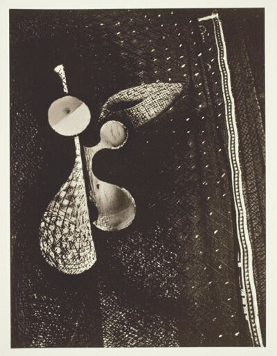 Woman-Mandolin (Femme-Mandoline)