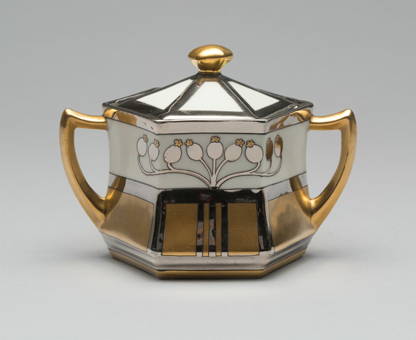 Covered Sugar Dish ("Aura Argenta Linear" pattern)