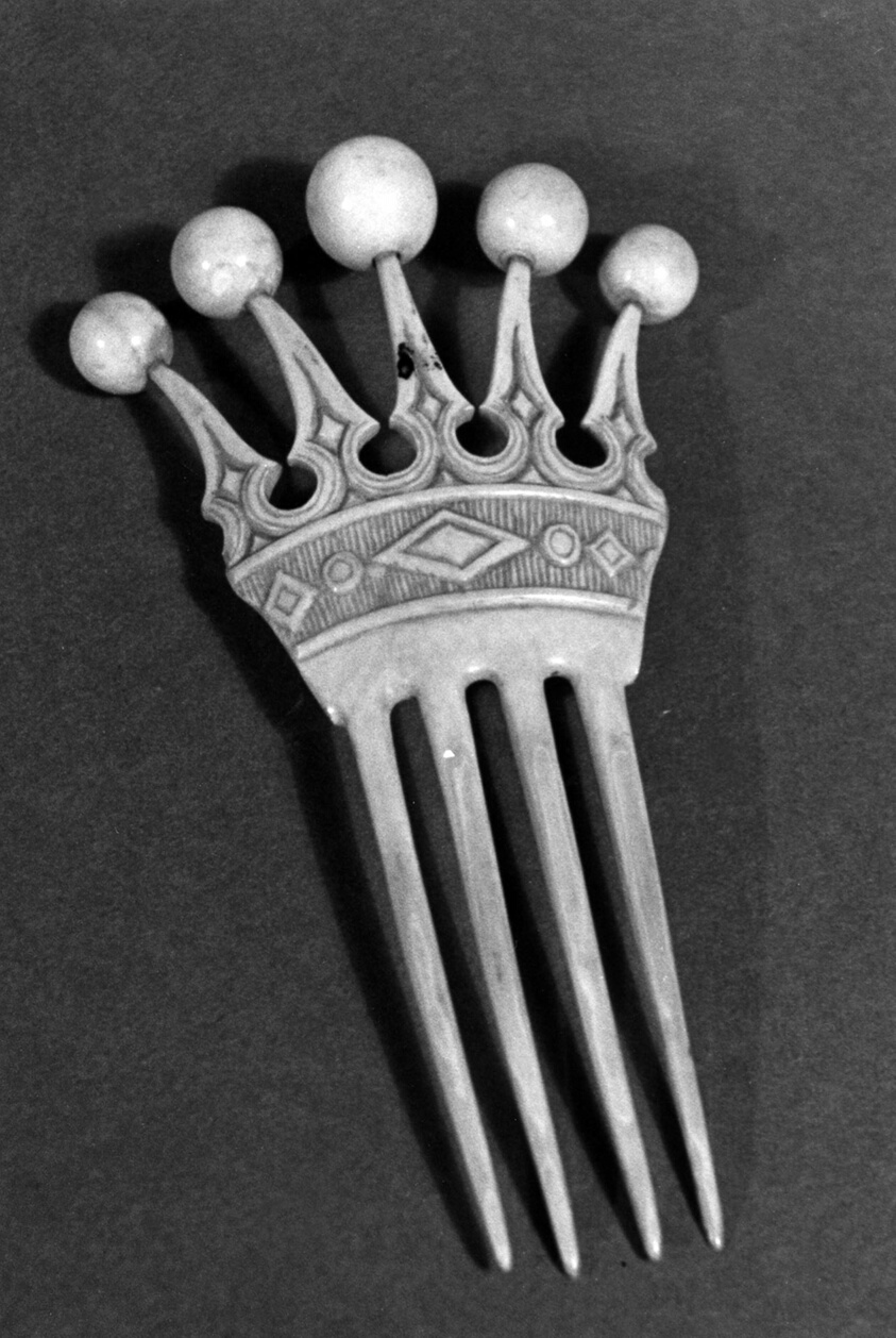 Comb