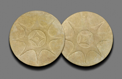 Pair of Earspools with Eight-Pointed Star Motif