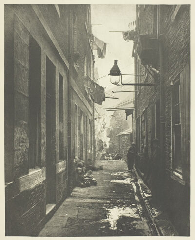 Close No. 80 High Street
