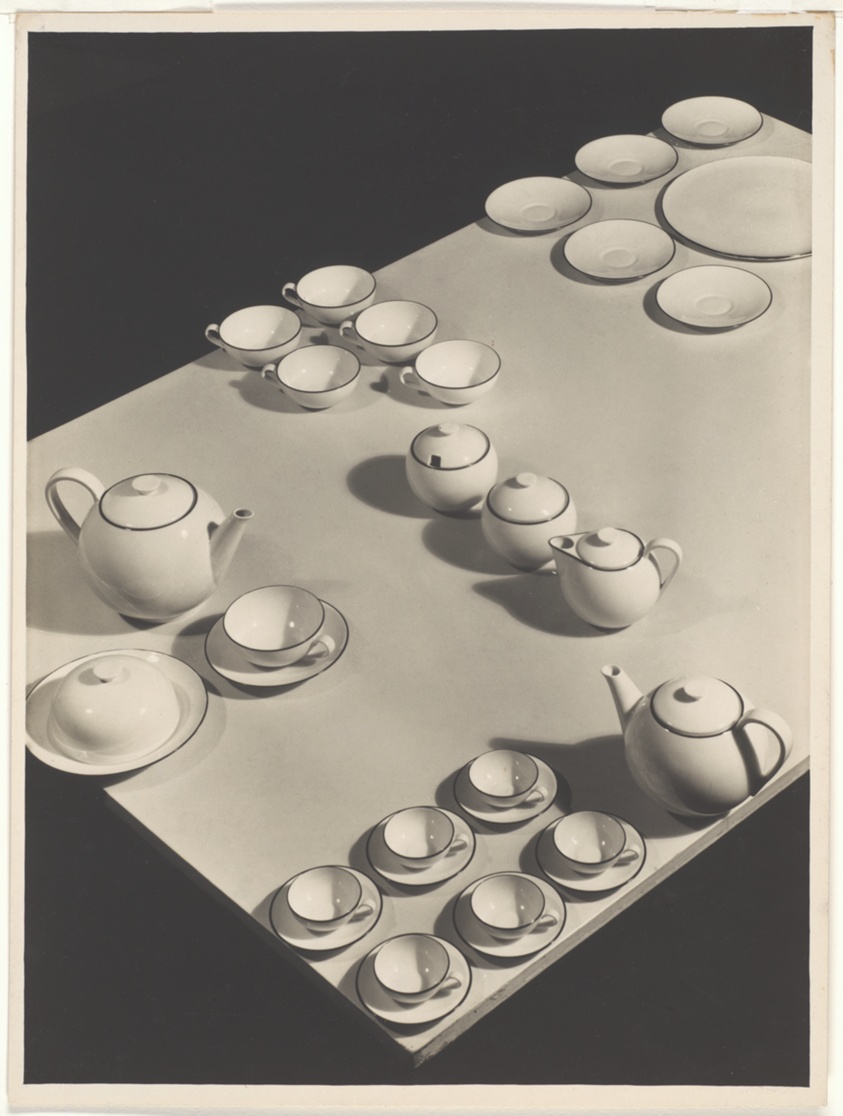 Ladislav Sutnar china (with black rim)