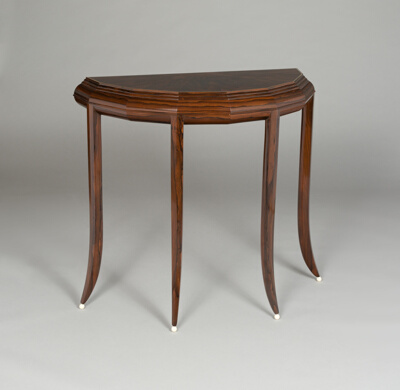 Demi-Luna Table