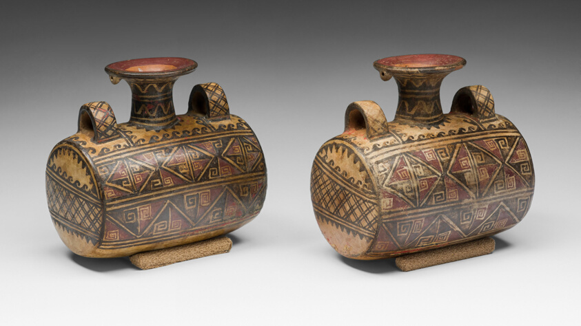 Drum-Shaped Vessels with Textile Motif