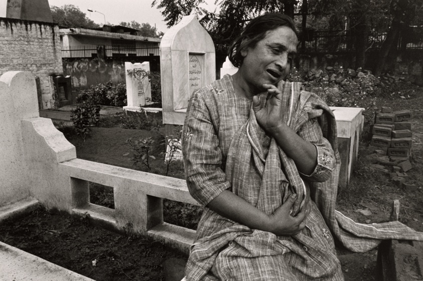 When Chaman took Ayesha from me, I could not bear the pain, so I would go to the graveyard to tell my pain to the dead people and my only friend Dayanita who liked the old Hindi film songs that I sang for her, from the series "Myself Mona Ahmed"