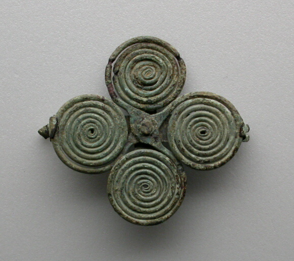 Quatrefoil spiral fibula (garment pin)