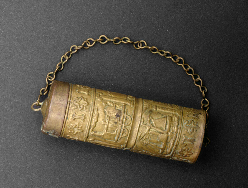 Container for Gold Dust, Snuff, or Tobacco (Adakawa)
