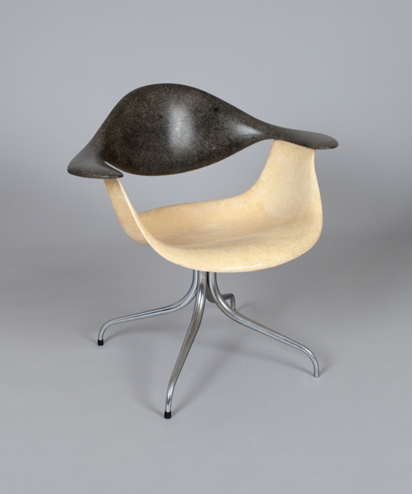 Swag Leg Armchair