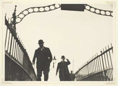 Brückengänger (Bridge Pedestrians)