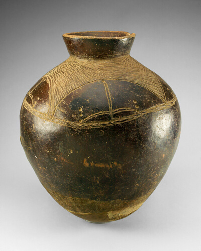 Water Container (Nyondedaa or Nyonnyodaa)