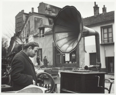 La Musique des Puces (Music of the Flea Market)