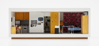 Star Apartments, Evelyn