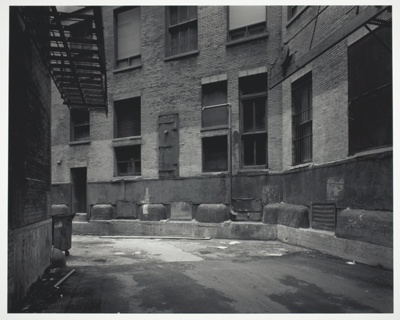 Vicinity of Michigan Avenue and Wacker Drive; rear of Stone Container Building