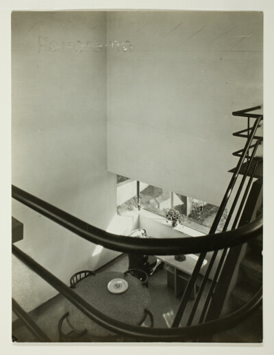 Cover photograph for Panorama, no. 4