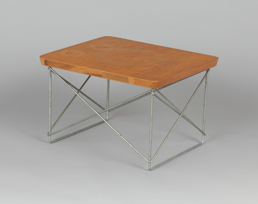 Table (model LTR)