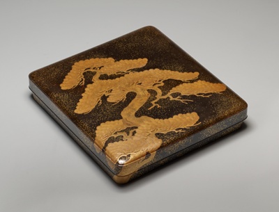 Suzuribako (writing box) with design of an old pine tree