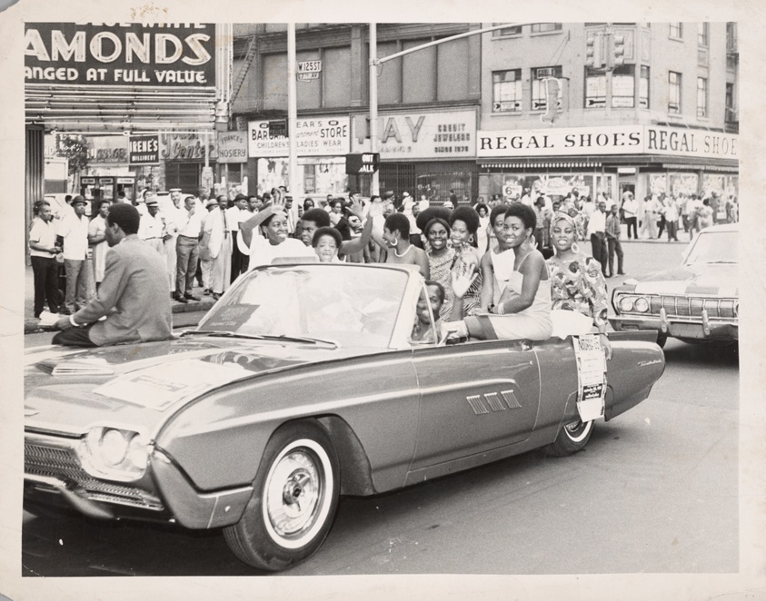 Untitled (Grandassa Parade)