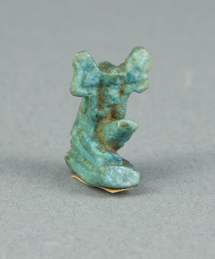 Amulet of the God Shu with Disk