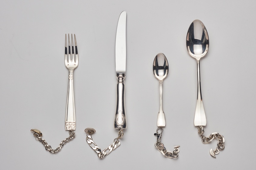 Bless N°42 Plädoyer der Jetztzeit, Jeweled Eating Irons