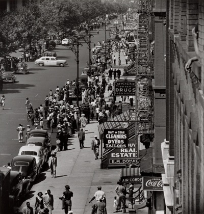 Untitled (Harlem, New York), from the series "A Man Becomes Invisible" (1952)