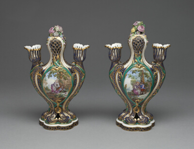 Pair of Vases (Pots Pourris à Bobèches)