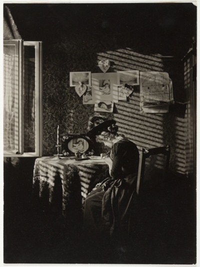 Sun Rays—Paula, Berlin