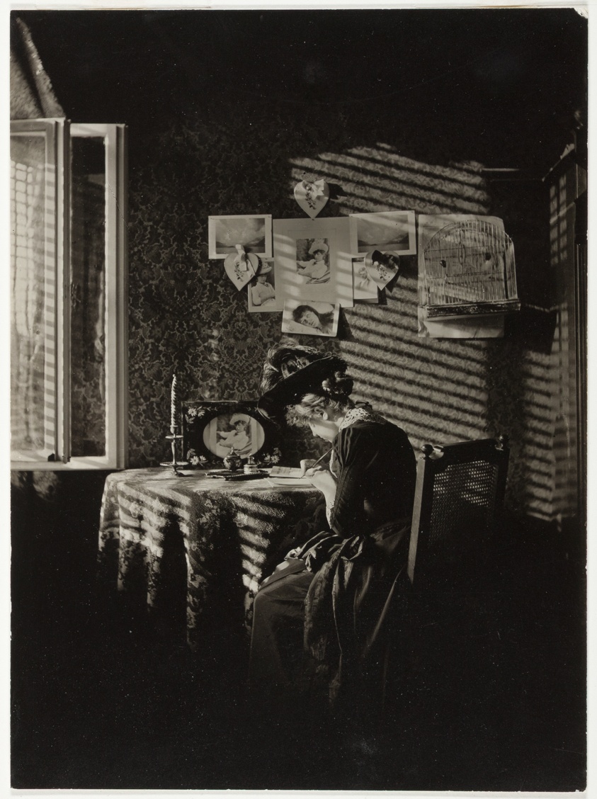 Sun Rays—Paula, Berlin