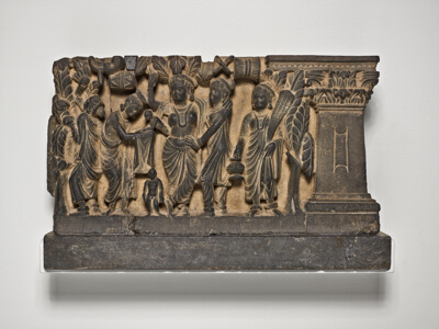The Birth and the First Seven Steps of the Buddha