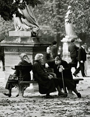 Paris, Two Friends In the Luxembourg Garden