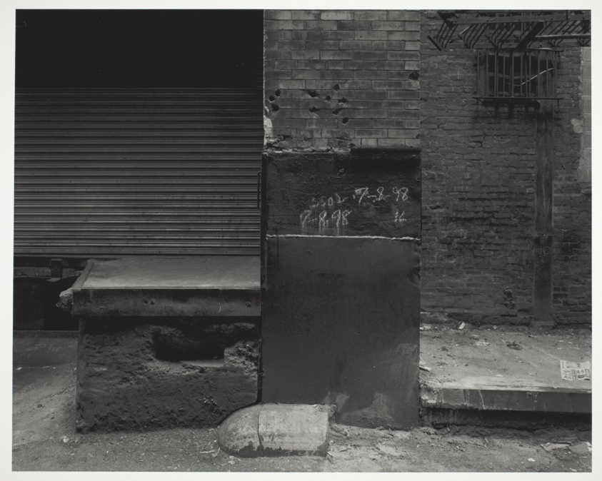 Between Wabash Avenue and State Street; vicinity of Jackson Boulevard