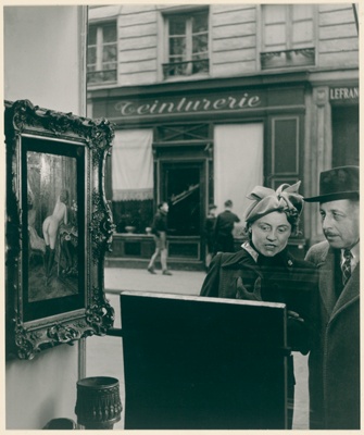 The Oblique Gaze, Paris, Sixth Arrondissement (Le regard oblique, Paris 6ème)