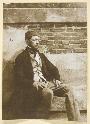 Bayard, les yeux Fermès